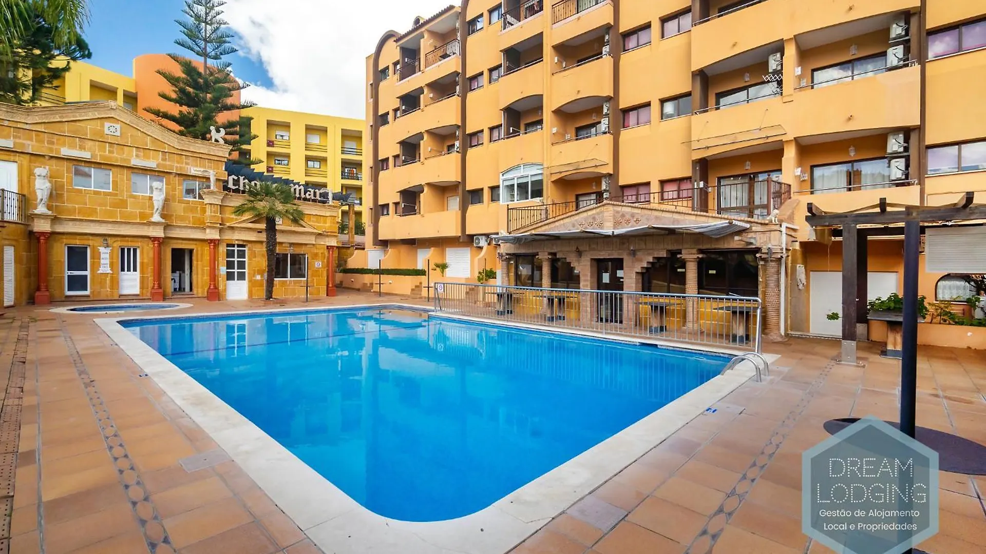 Casablanca Dream Lodging Albufeira Apartment